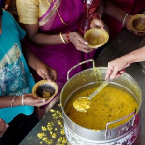 ಜಾತ್ರಾ ಉತ್ಸವ ಮತ್ತು ಅನ್ನದಾನ ಸೇವೆ